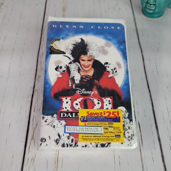101 Dalmations Factory Sealed VHS - Picture 3 of 8